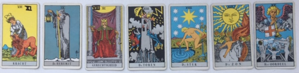 De Kracht, De Kluizenaar, De Gerechtigheid, De Toren, De Ster, De Zon en het Oordeel uit het Waite Smith Tarot deck